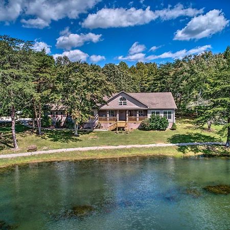Spacious Group-Friendly Georgia Home On Lake Trenton Екстер'єр фото